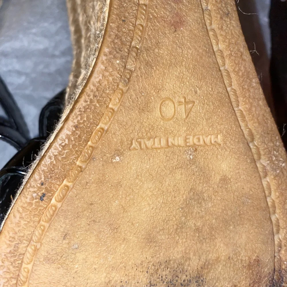 Burberry ladies platform Sandals - Picture 6 of 7